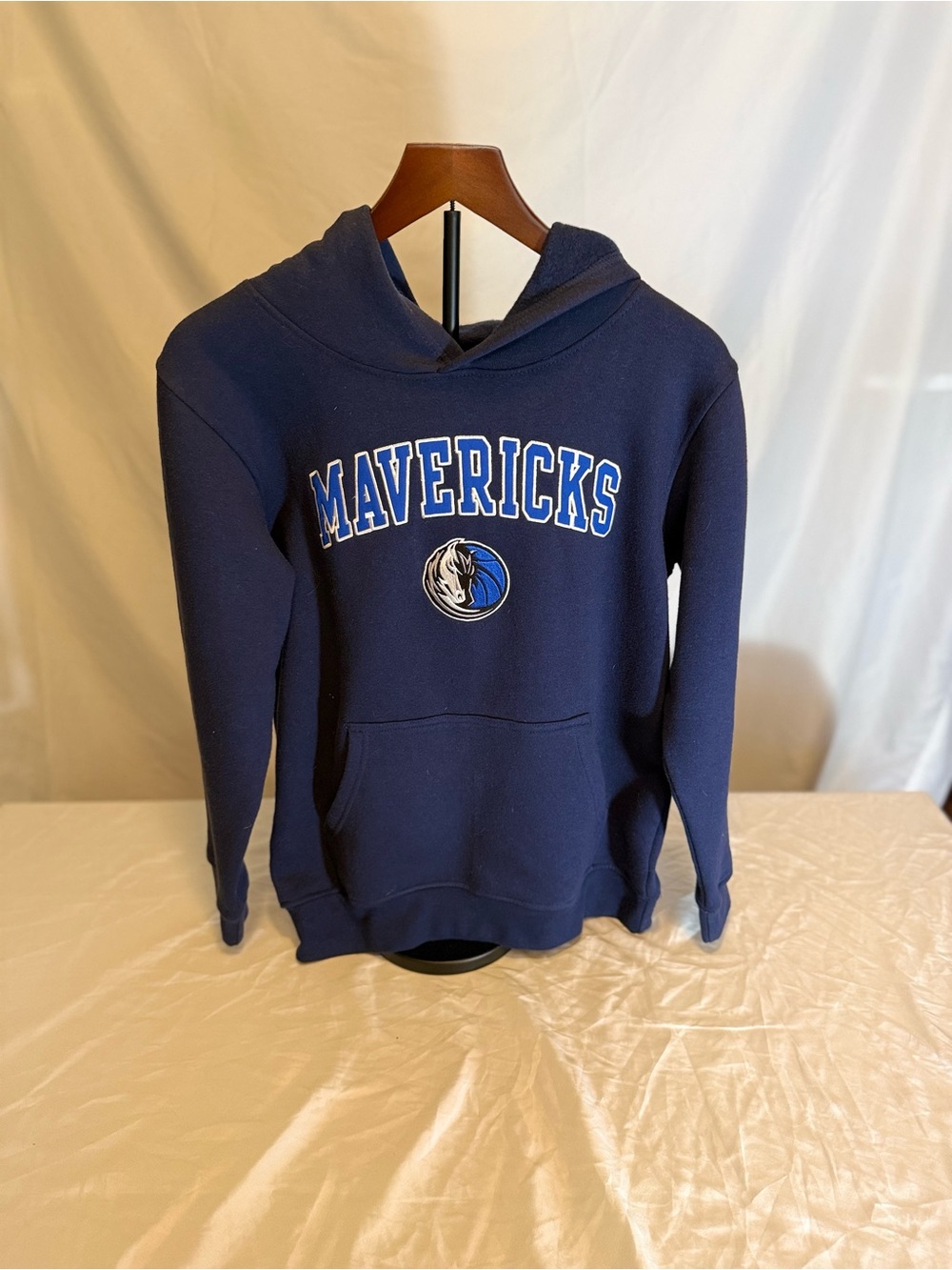 NBA Mavericks Navy Crewneck Hoodie with Team Logo Size XL 14/16 (01)